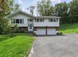 2 Glen Rd, New Fairfield, CT 06812