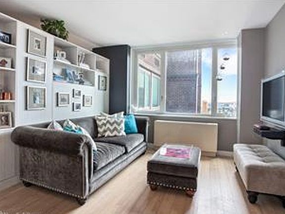 5th image of 322 W 57th St APT 48E