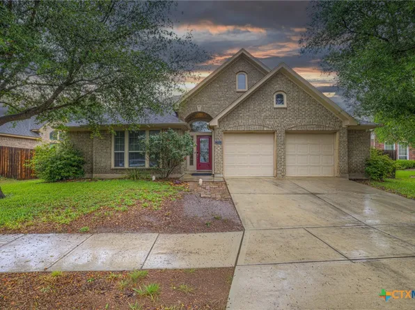 2985 Hidden Meadow St., Seguin, TX 78155