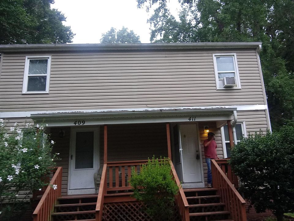 2nd image of 411 1st St #411