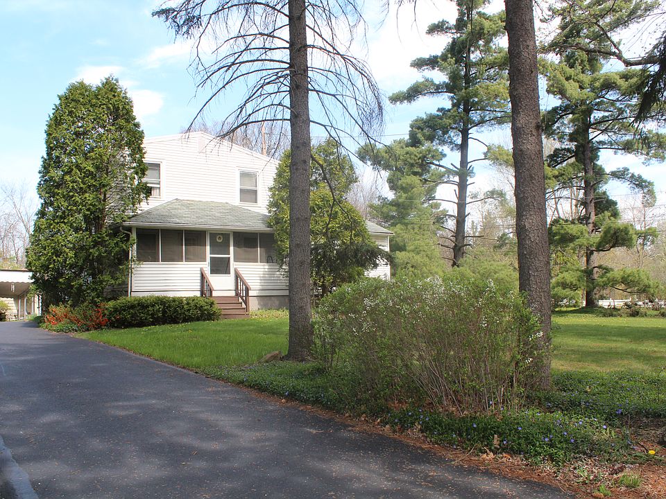 2nd image of 9556 Highland Dr