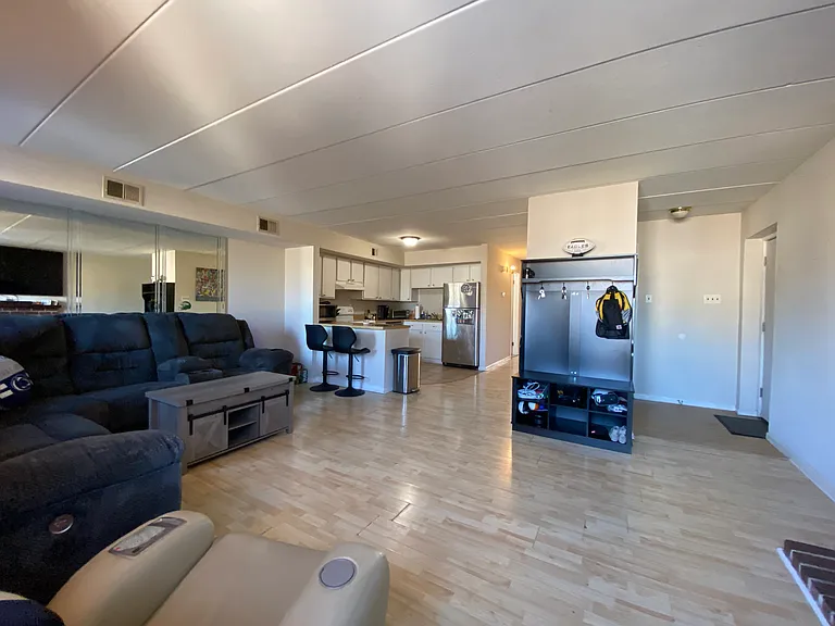 216 W Chester Pike #A — Photo 32