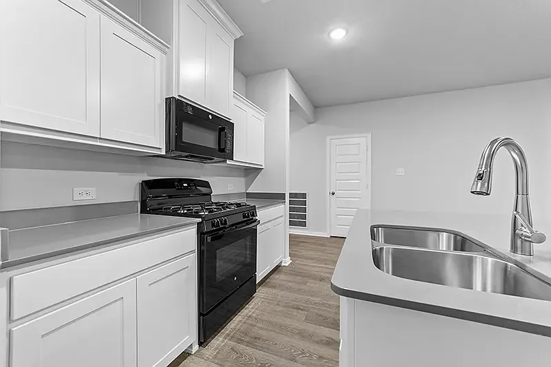 4 bed, 2124 sqft, $2,550 — Photo 4
