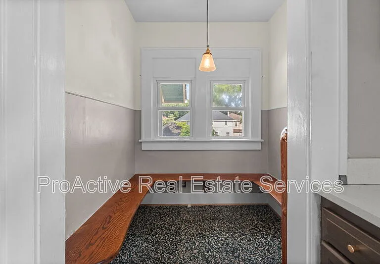 1623 Lafayette Blvd — Photo 15