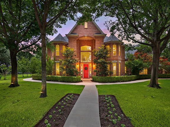 3rd image of 8 Park Pl