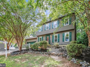 16082 Deer Park Dr, Dumfries, VA 22025