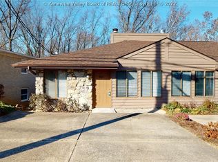 6036 E Pea Ridge Rd, Huntington, WV 25705