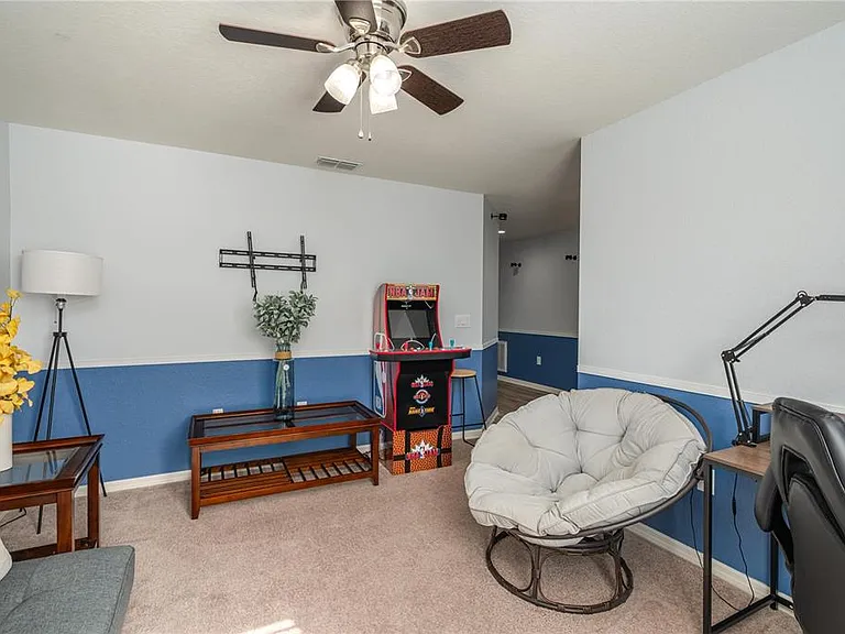501 Interlock St — Photo 9