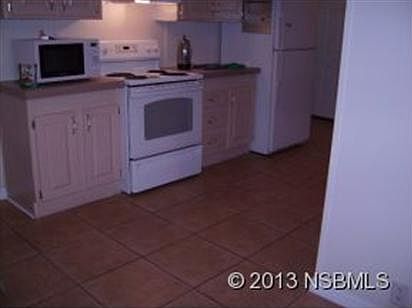 2nd image of 2713 Vista Palm Dr