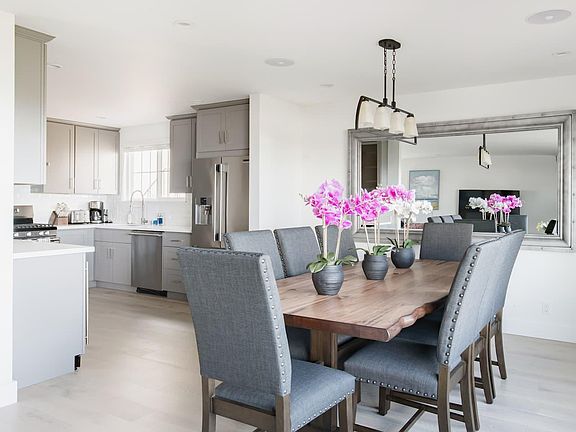 3rd image of 97 Southridge Way