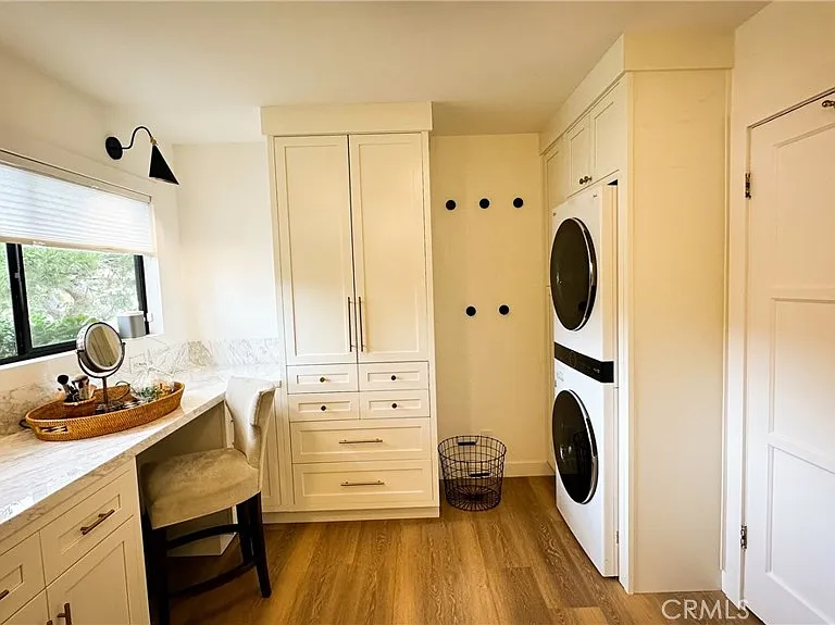 427 N Maria Ave — Photo 30