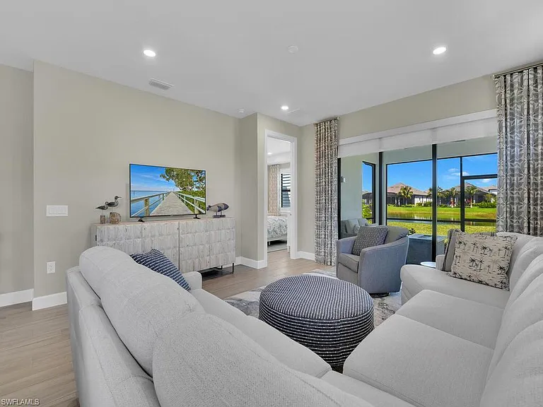 11694 Canal Grande Dr — Photo 15