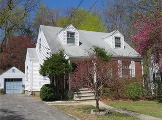 44 Curry Rd, Hastings On Hudson, NY 10706