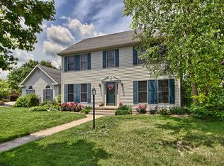 2403 Lakewood Dr, Champaign, IL