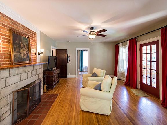 5th image of 1613 W 53rd St