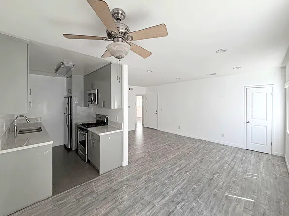 11140 Camarillo St APT 6, North Hollywood, CA 91602