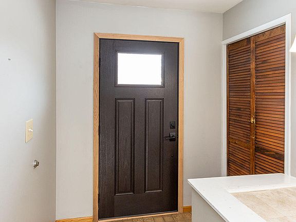 3rd image of 2220 E Rolling Brook Ln