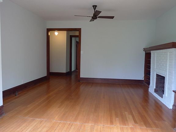 3rd image of 3811 N Lawndale Ave Floor 2