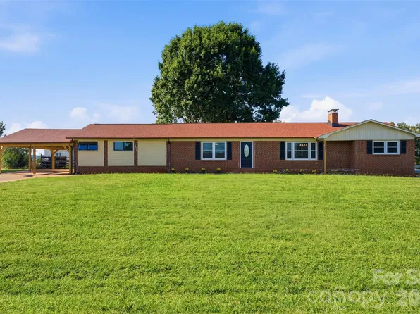 3881 Summerow Rd, Maiden, NC 28650