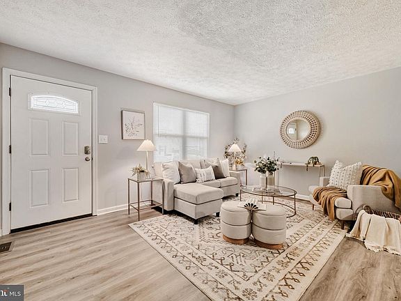 3rd image of 816 Thimbleberry Rd #816