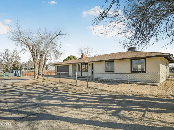 40226 177th St E, Lake Los Angeles, CA 93591