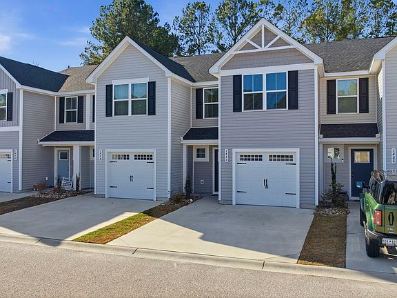 3rd image of 146 Villa Grande St. #D