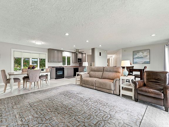 5th image of 10226 Tomkinson Dr