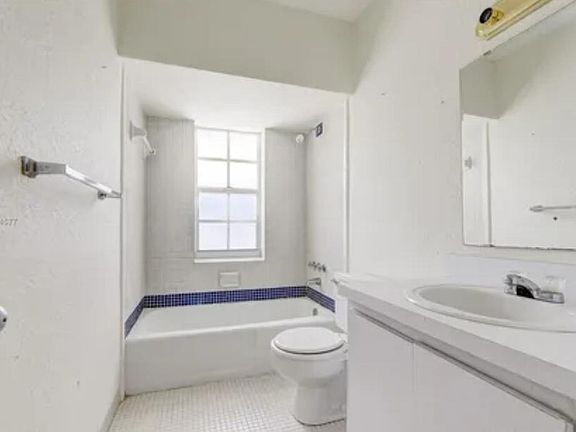 2nd image of 6742 Crooked Palm Ln