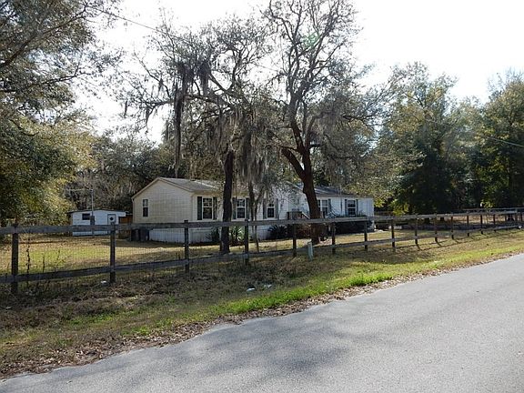 4th image of 1401 NW 119th Ct