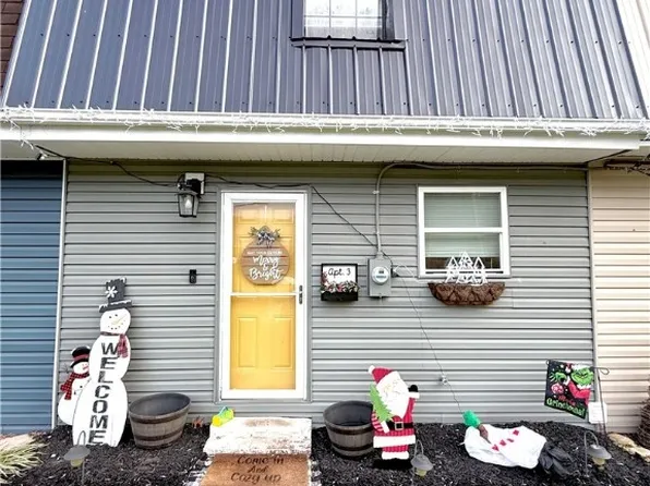 1931 Pinewood Dr APT 3, Charleston, WV 25320