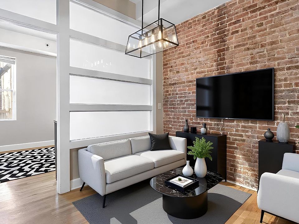 1st image of 636 Park Ave