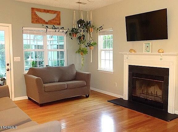 5th image of 6305 Peyton Ct