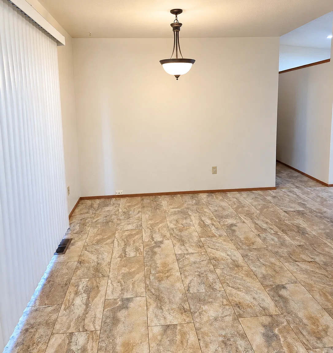 2 bed, $1,400 — Photo 4