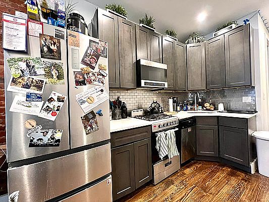 5th image of 166 Rogers Ave APT 1L