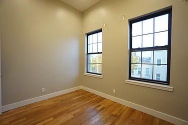 Rented by Rennit Inc.