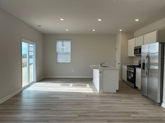 2nd image of 5072 Mifford Dr
