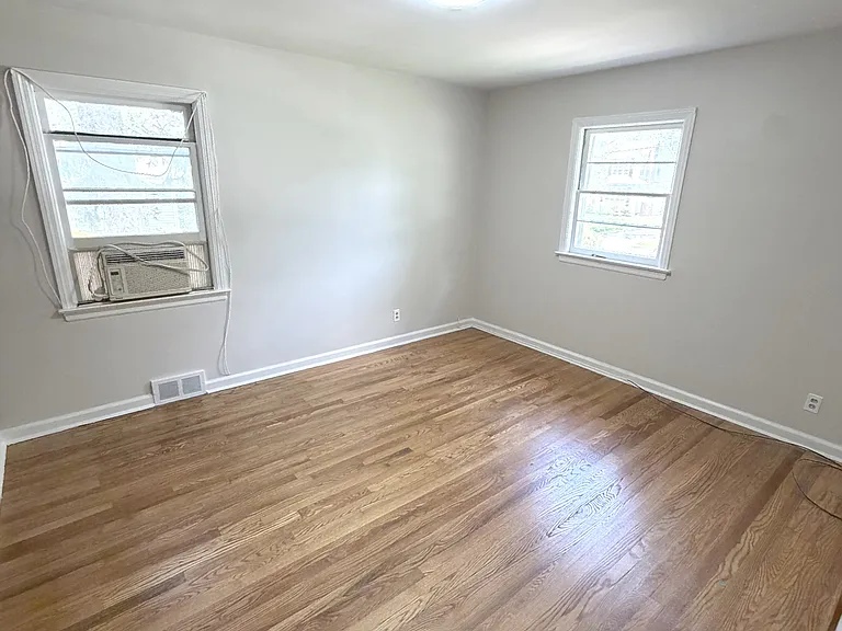 22 Springbrook Rd — Photo 34