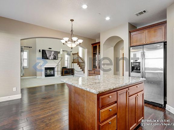 5th image of 308 Cantada Ct