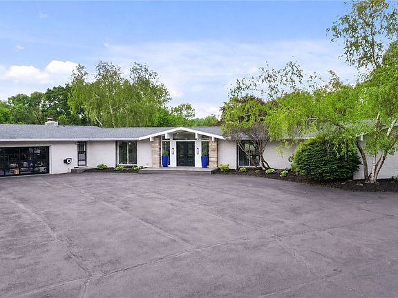 2nd image of 150 Westhaven Rd