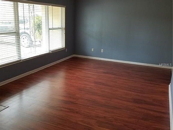 5th image of 3030 Glen Oak Ave N