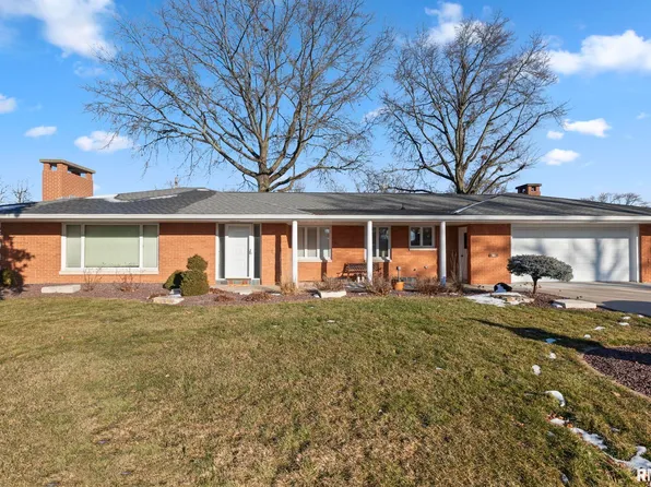 108 S Illinois Ave, Morton, IL 61550