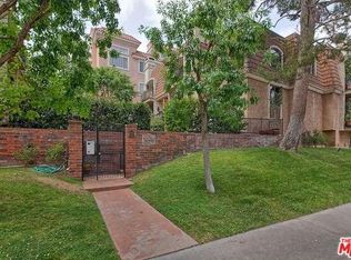 4366 W 8th St, Los Angeles, CA 90005