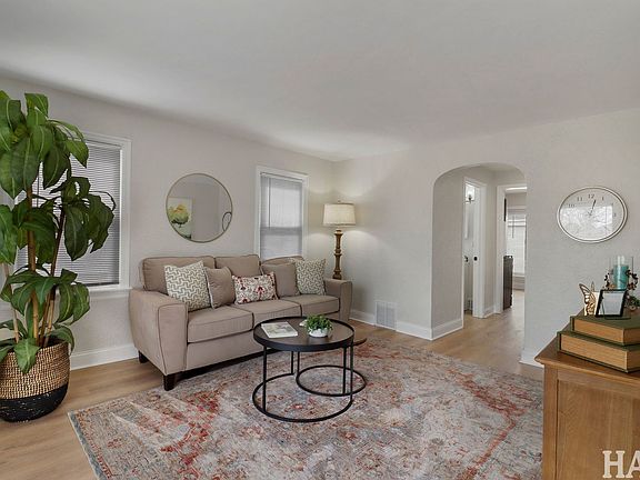 4th image of 610 S Fulton Ave