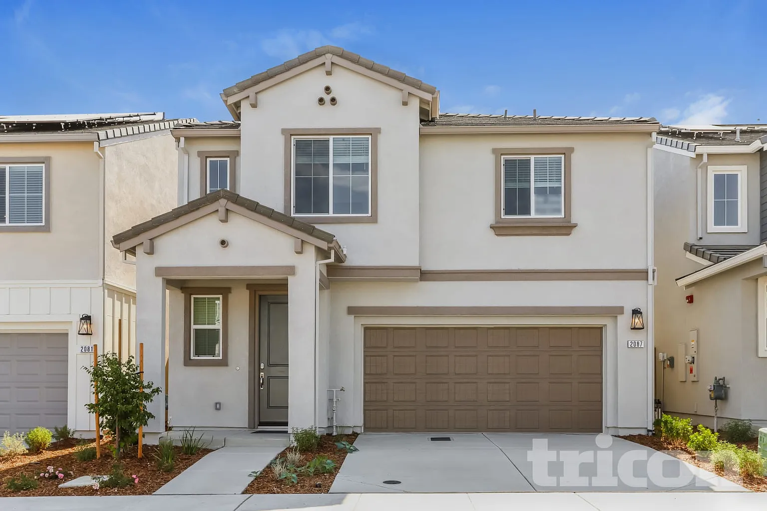 2087 Comstock Ln photo 1