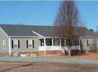 765 Manning Bridge Rd, Suffolk, VA 23434