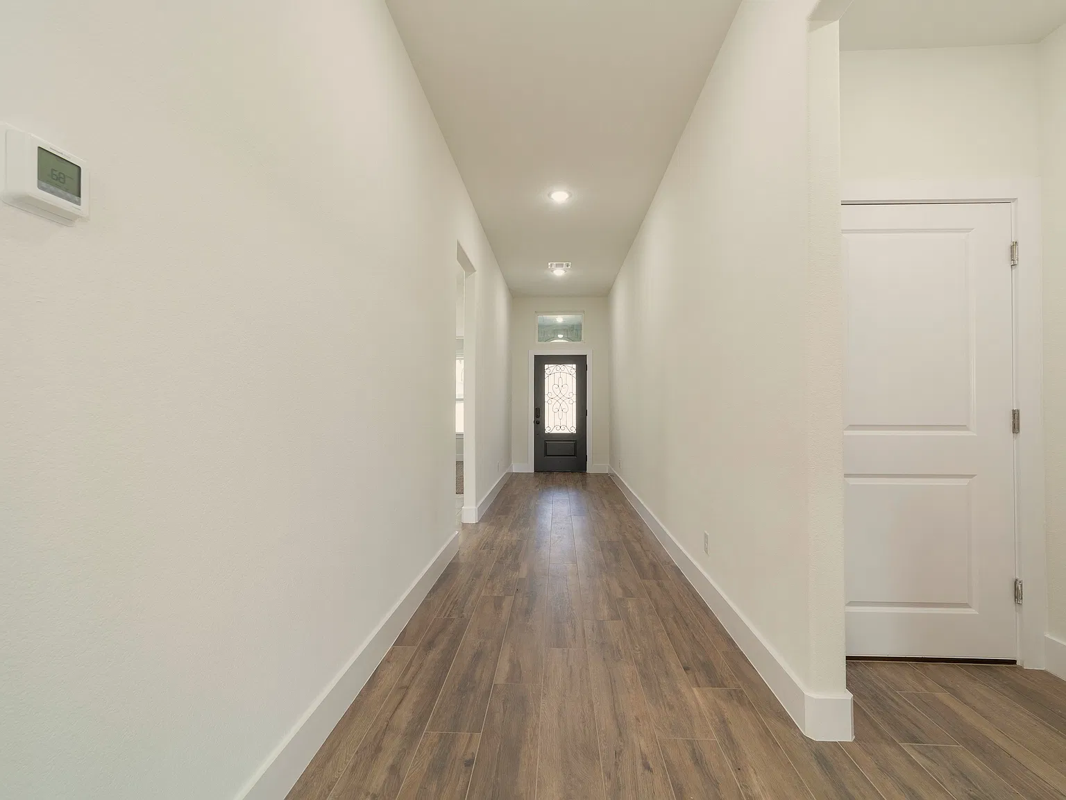 3 bed, 1669 sqft, $2,100 — Photo 4