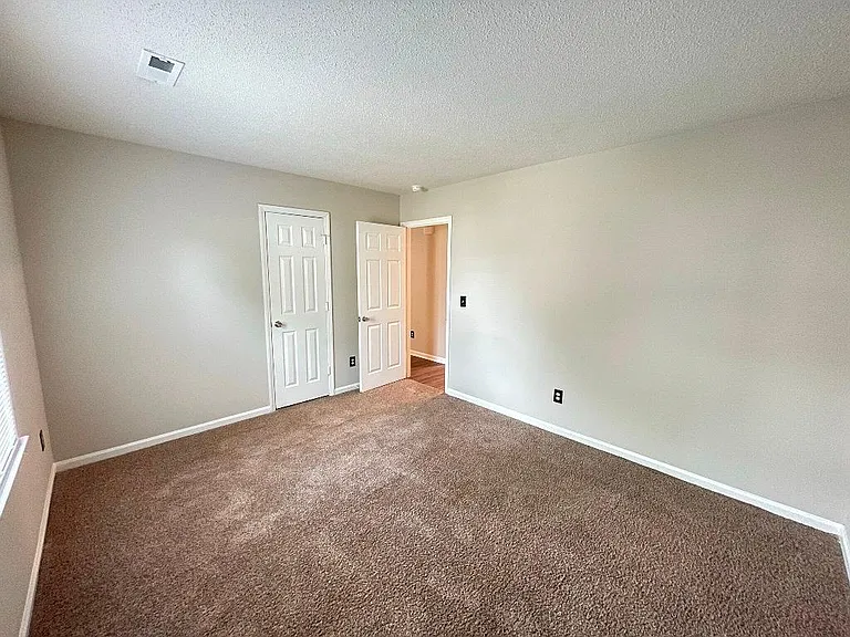 3311 Brookline Ct — Photo 13
