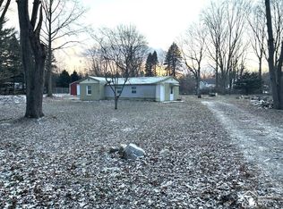 6369 Pelton Ln, Ottawa Lake, MI 49267
