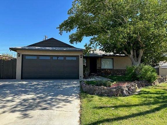 3rd image of 44118 Kingtree Ave