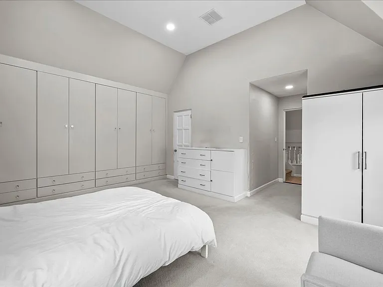 55 Graham Rd — Photo 30